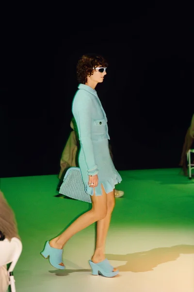 Look 5